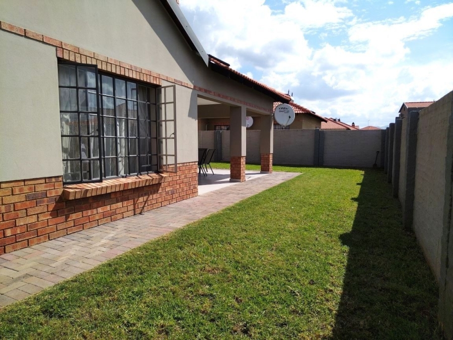 3 Bedroom Property for Sale in Waterkloof East North West